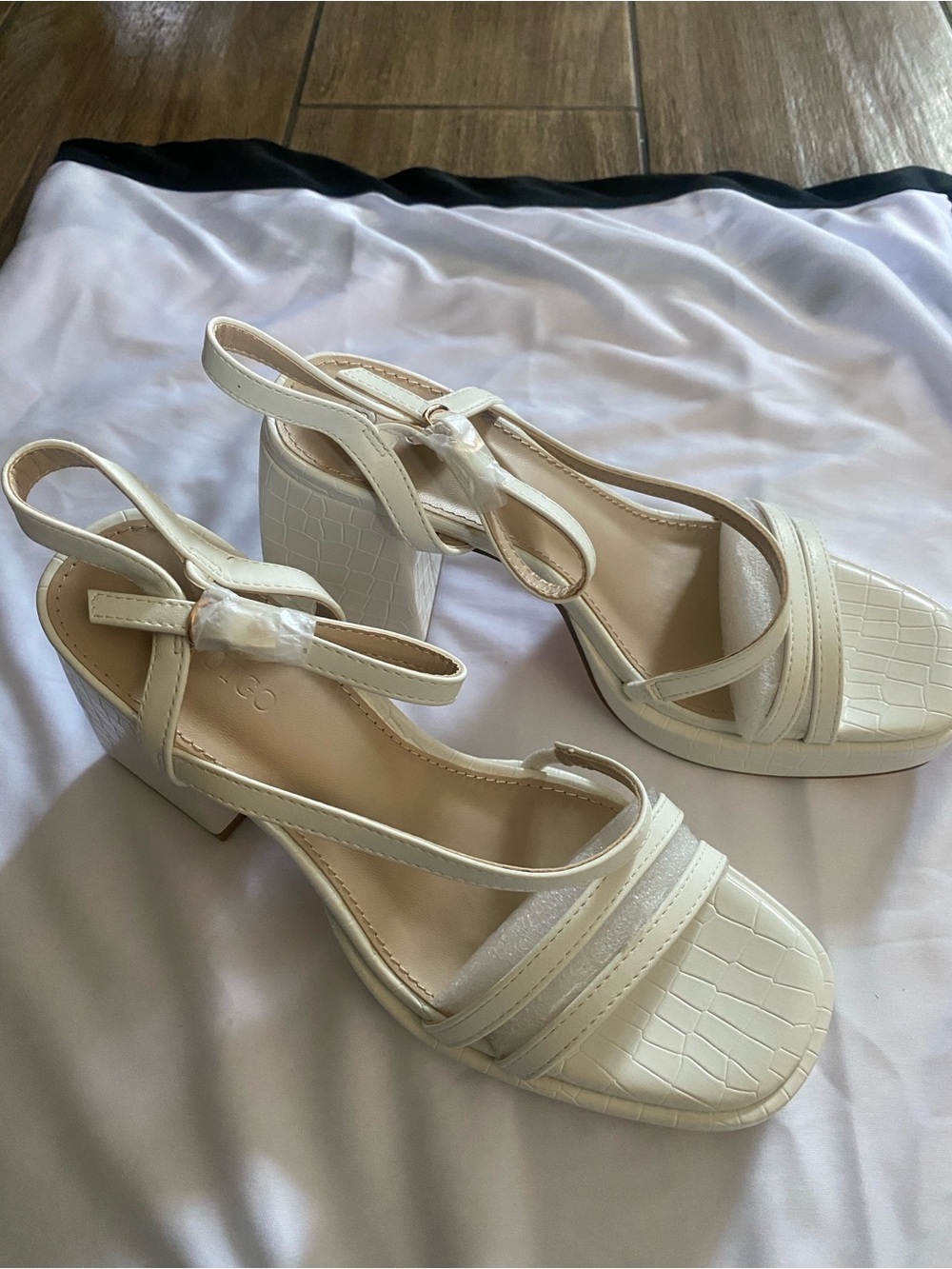 White Croc-Embossed Block Heel Sandals with Ankle Strap - Picture 1 of 4